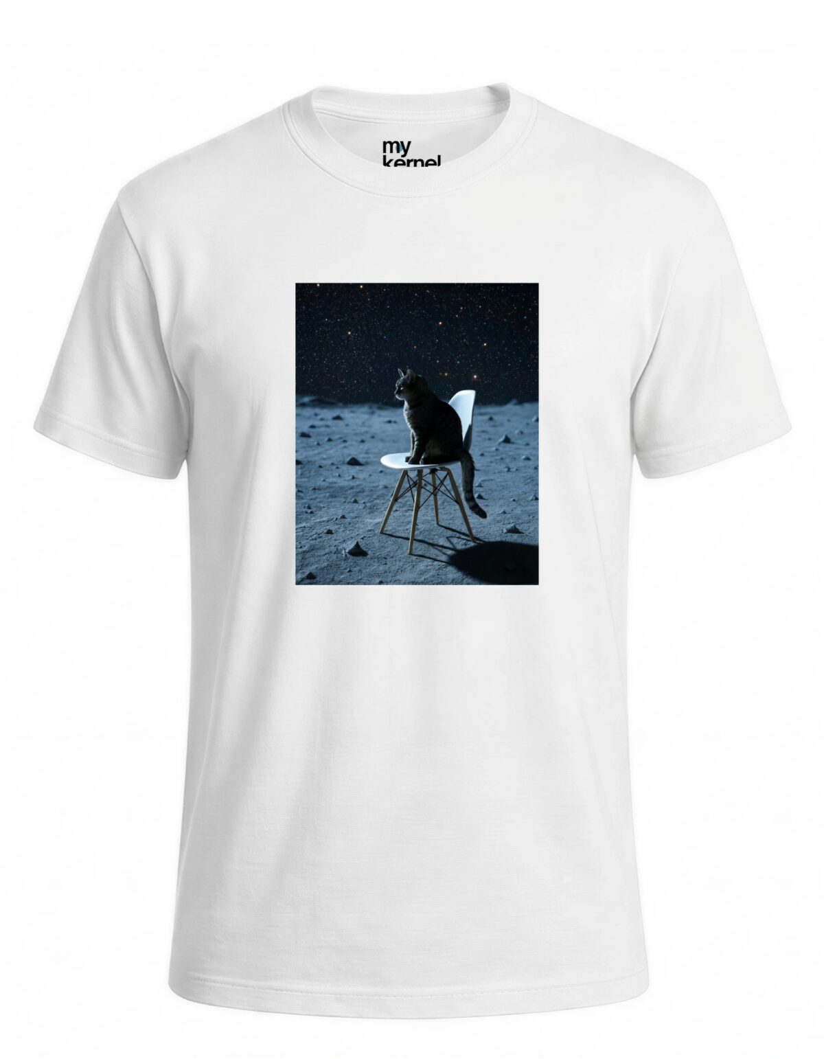 Essential Makak On The Moon White List